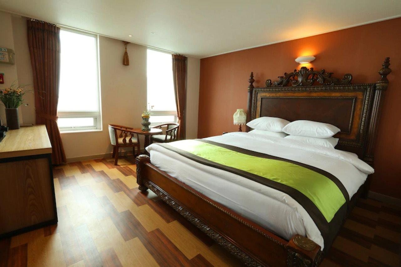 Hotel Castle Beach Пусан Екстериор снимка