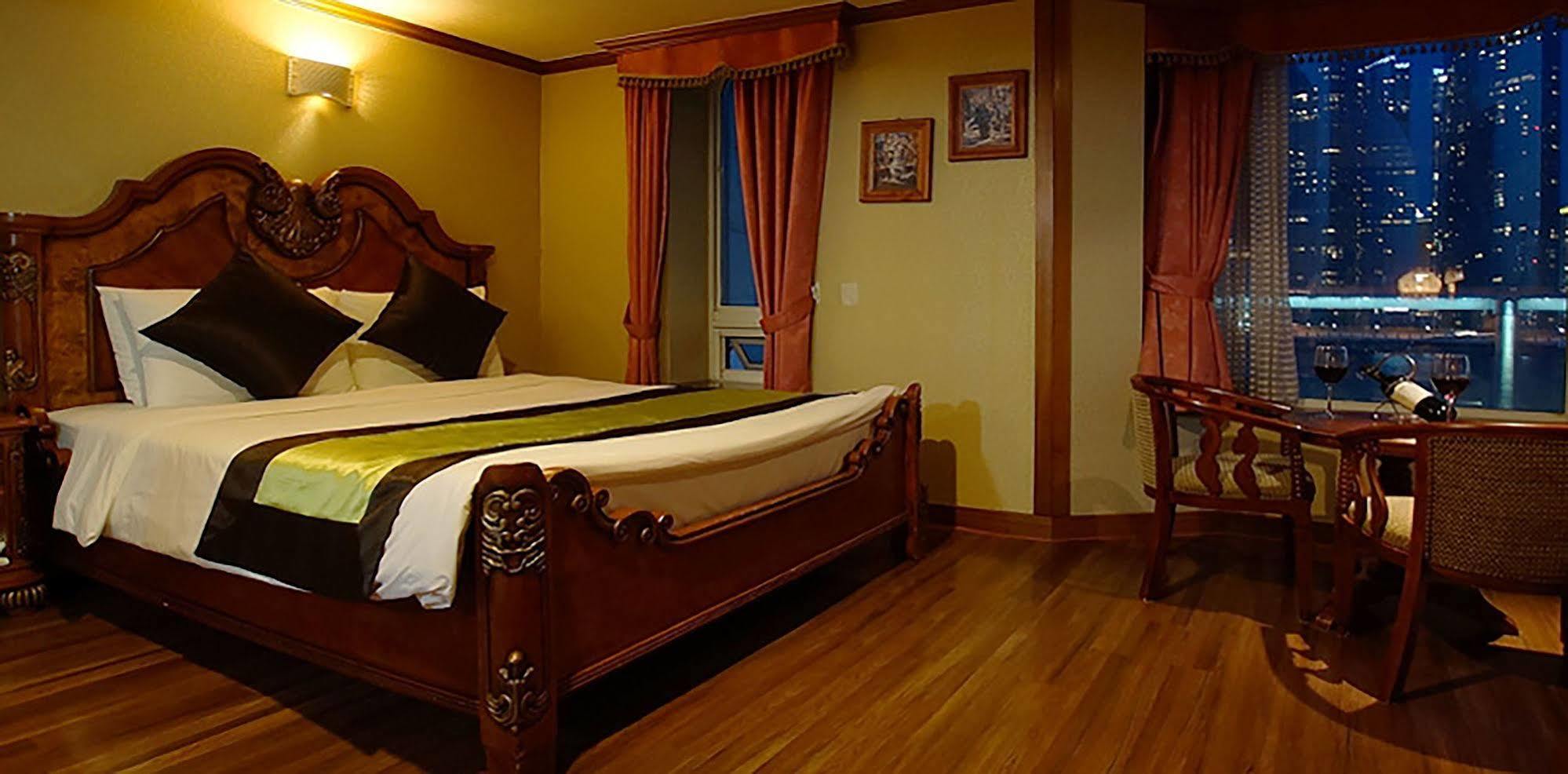 Hotel Castle Beach Пусан Екстериор снимка